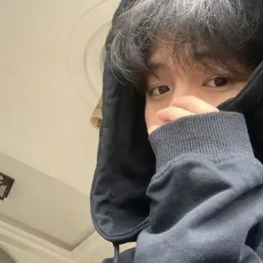 爆有质感既惊艳又小众的真人男生头像