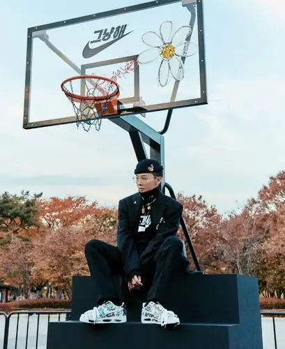 权志龙nike 相关图