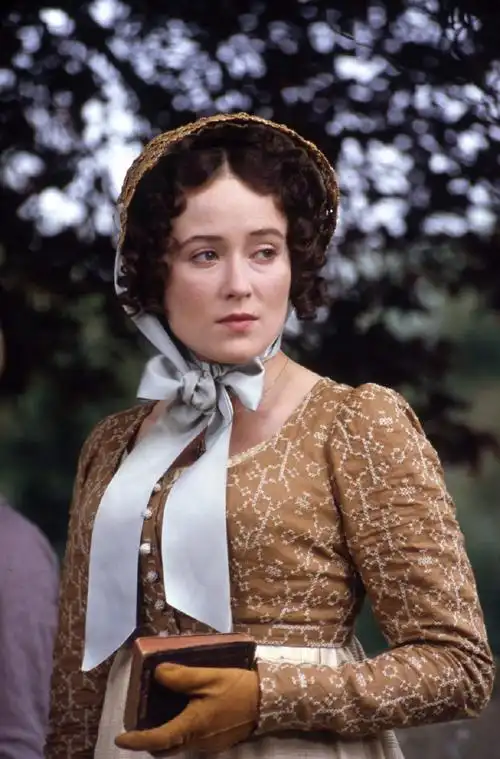 影帝#科林费斯#和詹妮弗·艾莉主演1995年英剧版《傲慢与偏见》发布25