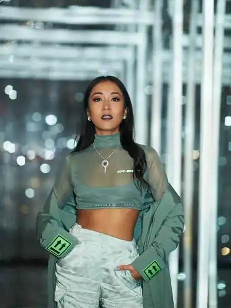 吉克隽逸的八字命理研究