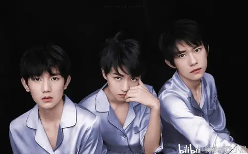 陪每个小朋友一起长大 tfboys 每个小朋友都要好好长大 tnt 本文为我