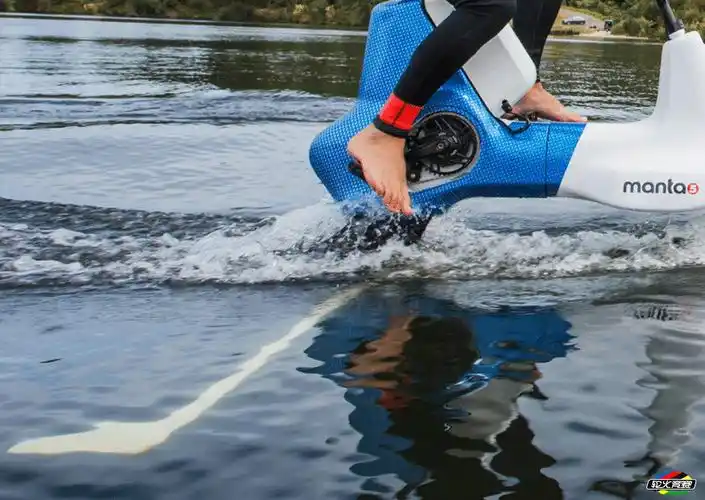 凌波微步manta5水上自行车