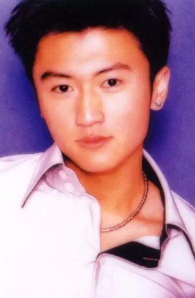 谢霆锋写真-392x600.46k.-明星写真馆n63.com