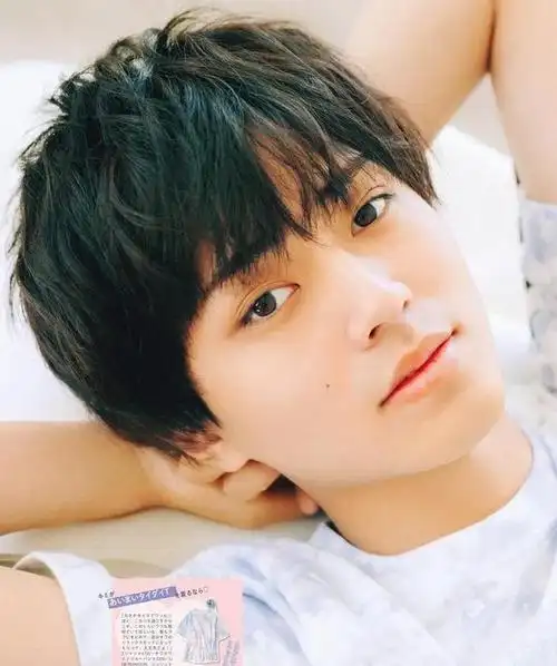 日本男星永濑廉拍写真太俊俏!阳光少年不愧是国宝级帅哥