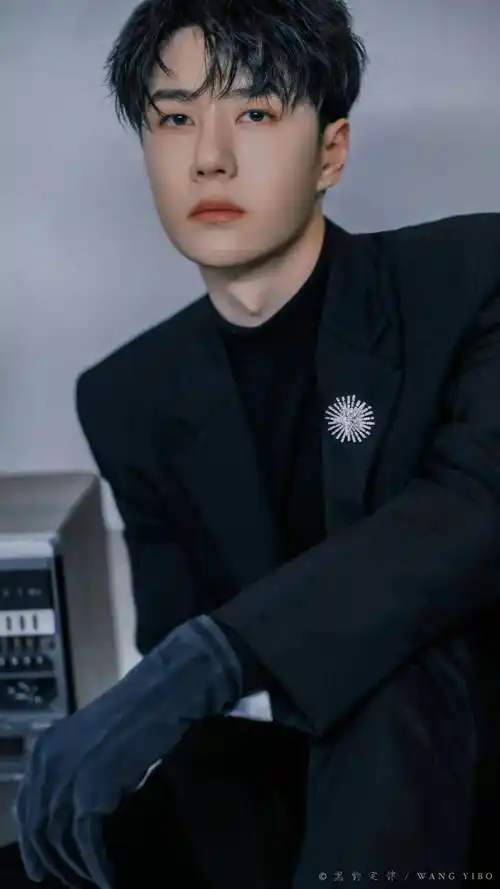 王一博专题壁纸-维和防暴队