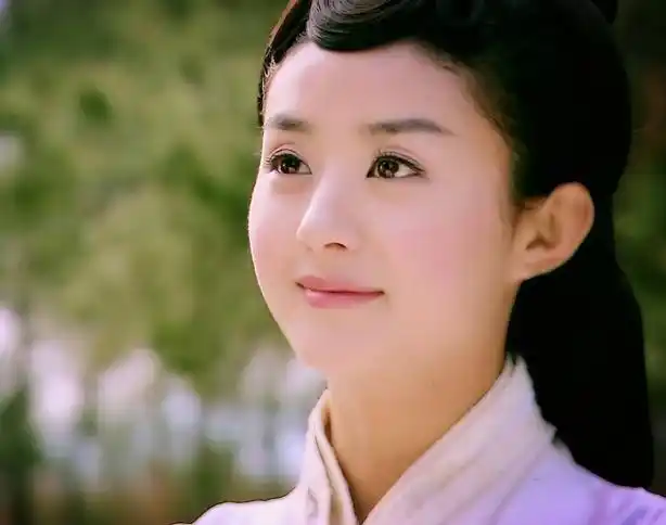 赵丽颖:人不一定要完美,但一定要努力!