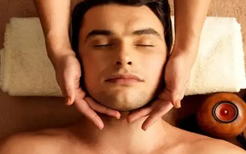 男士护肤干性肌肤油性肌肤混合性肌肤敏感性肌肤该如何对号入座进行