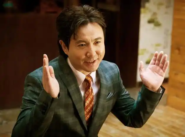 讽刺张国荣捉弄关晓彤沈腾口无遮拦遭质疑人设崩塌地位不保