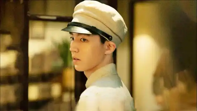 王俊凯《1921》原声花絮曝光,饰演邓铭恩在狱中受尽酷刑慷慨赴义