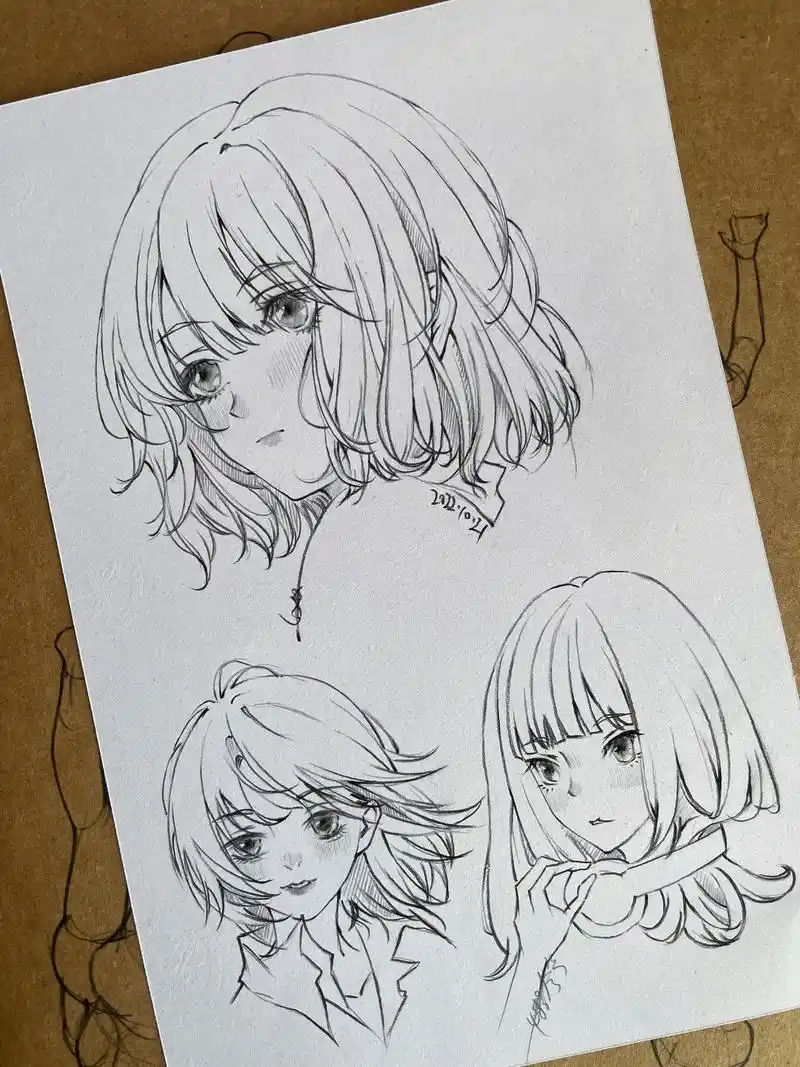 手绘漫画少女.临摹画集里的图 铅笔打稿 炭笔勾线 #线稿 # - 抖音