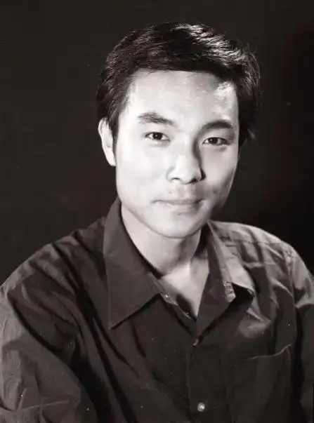 谢园年轻时候照片|谢园校园青春图片