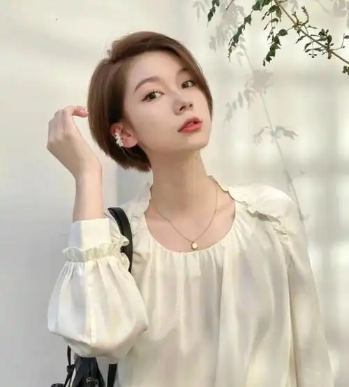 时尚好看的日式短发 立体短发发型干练有型_日韩发型 - 美发站