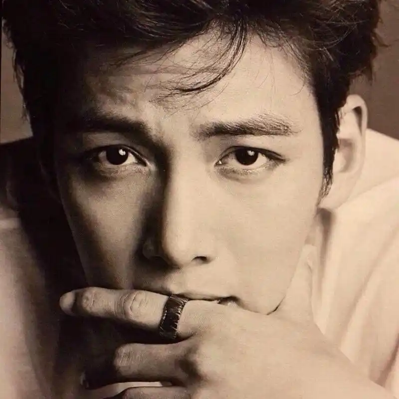 池昌旭 healer 可爱的你 是欧巴现在的ins头像