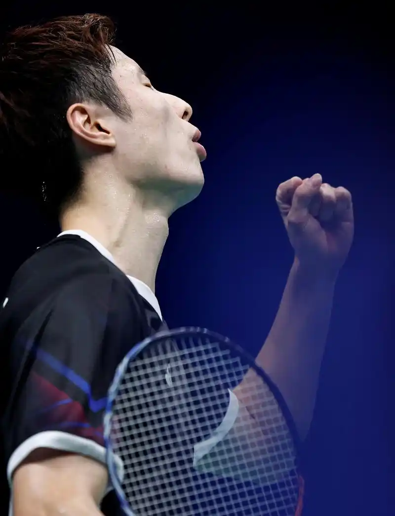 羽毛球——男子单打:石宇奇晋级半决赛