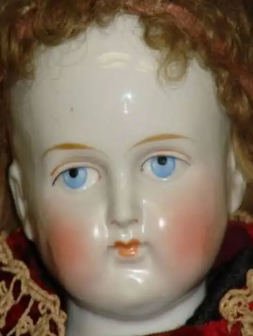 18个真实鬼娃疑因太恐怖遭被禁.