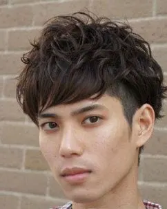 最新潮流纹理烫男生烫发