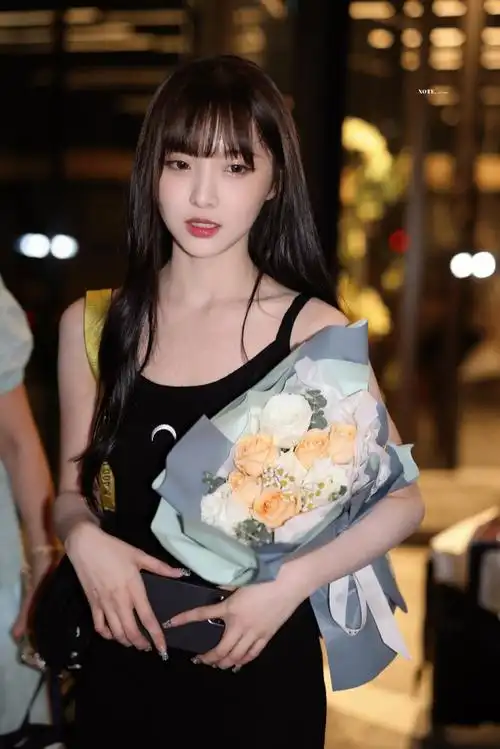 郑乃馨0704毕业快乐