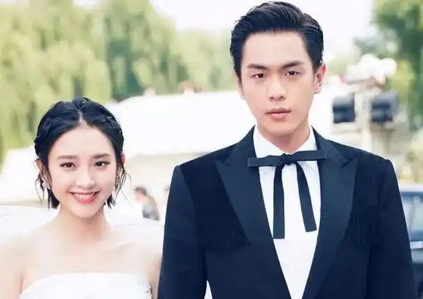 张若昀,这位在演艺圈内独树一帜的男演员,以其真实不做作的性格和扎实