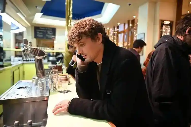 伍迪·艾伦本世纪第二好作品,还能上映吗?_电影_范妮_美国