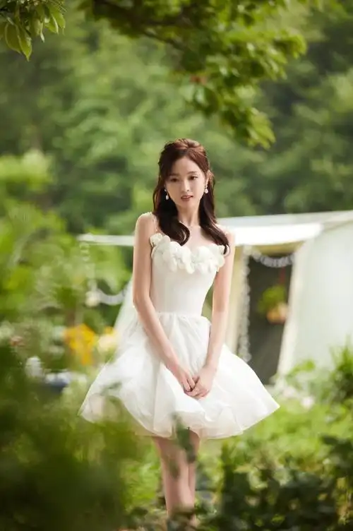 吴宣仪端午露营氛围感##吴宣仪端午奇妙游艾草青青