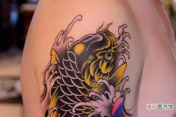 鱼的纹身图案也是个主角,在纹身快乐喜爱者的眼里,锦鲤鱼被看干事吉利