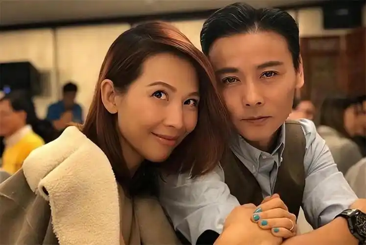 回顾蔡少芬嫁小丈夫张晋婚后连生三胎一家五口蜗居80㎡公寓