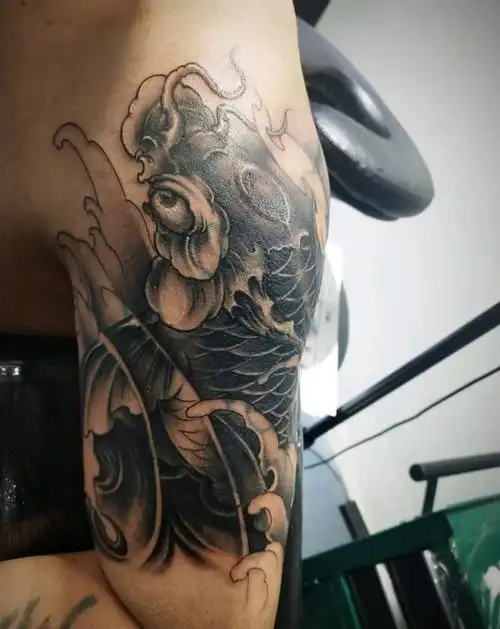 花臂遮盖纹身图片_手臂新传统纹身图案