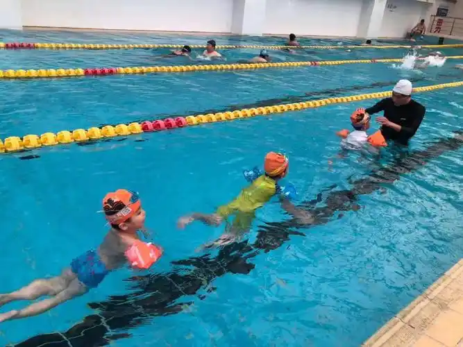 杭州小孩游泳培训