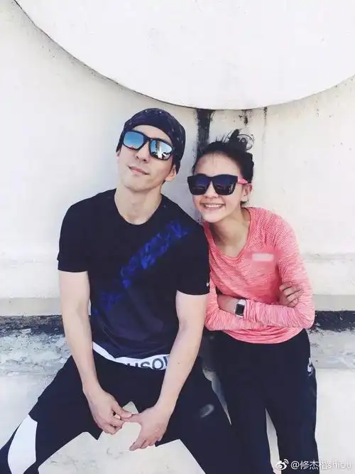陈意涵搂修杰楷合照被骂惨异性间的友谊如何把握分寸网友喊话应采儿教