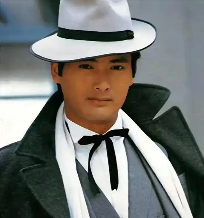 回顾香港6位男演员:岁月不饶人,曾经英俊小伙子如今都成老爷爷