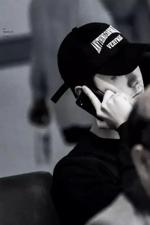 顾念辞-吴世勋戴帽/口罩-头像_侵删