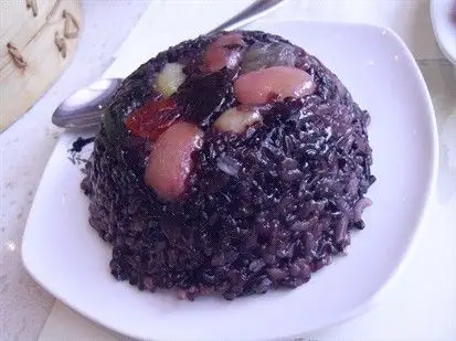 紫糯米八宝饭