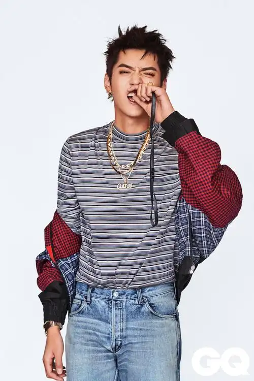 吴亦凡再登杂志封面 无惧质疑坚持用作品说话