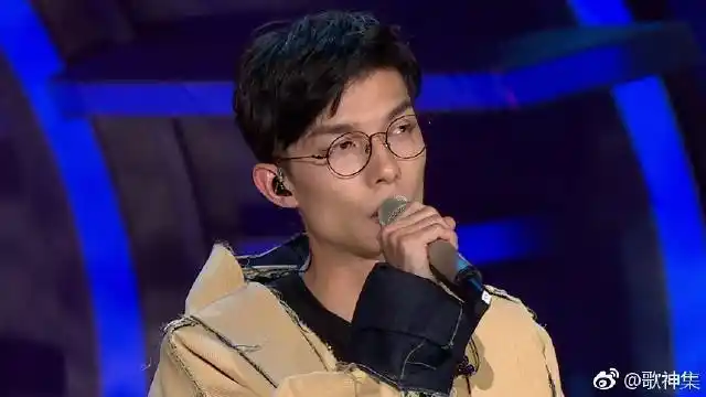 快乐男声#泪目!黄榕生含泪清唱《其实都没. 来自歌神集 - 微博