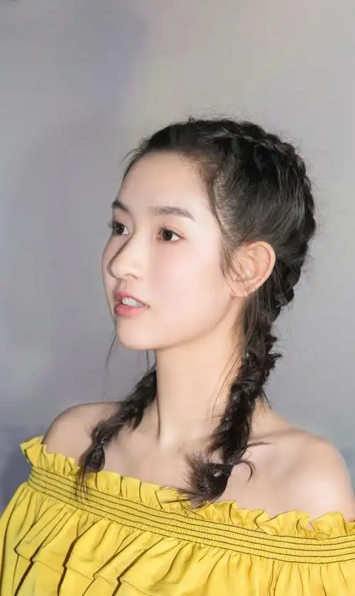 王玉雯精美壁纸:漂亮可爱的妹子,容貌纯洁迷人_高清图集_新浪网