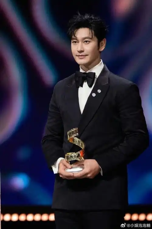 不得不说,黄晓明的演技真的是特别好,而且经常带给我们很优秀的作品