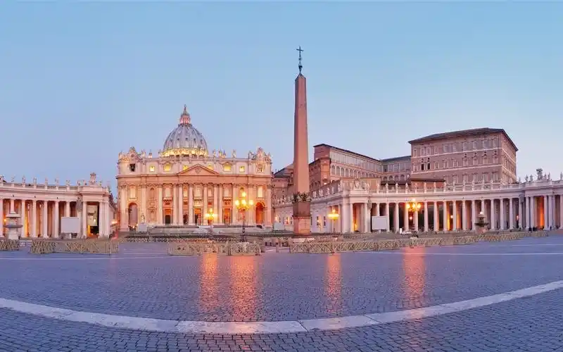 梵蒂冈,罗马,意大利,圣伯多禄广场,大教堂,方尖碑,黄昏,灯 壁纸
