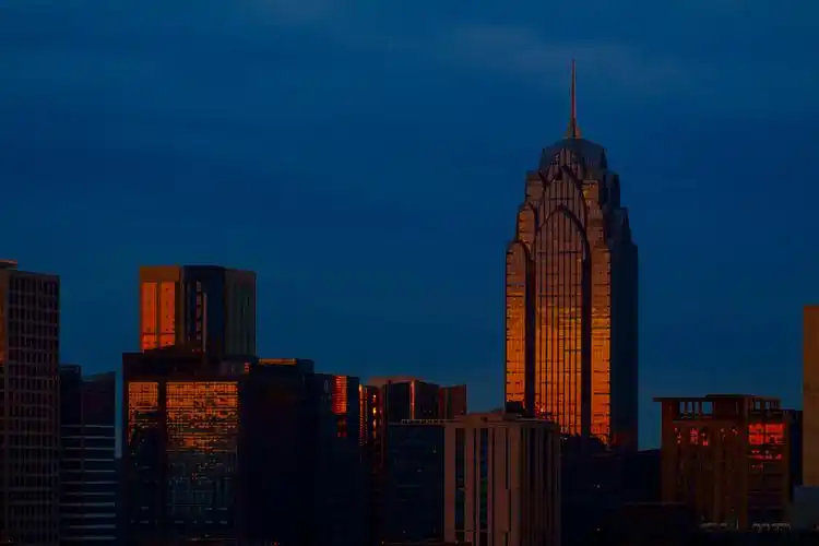 夕阳下的宁波南部商务区