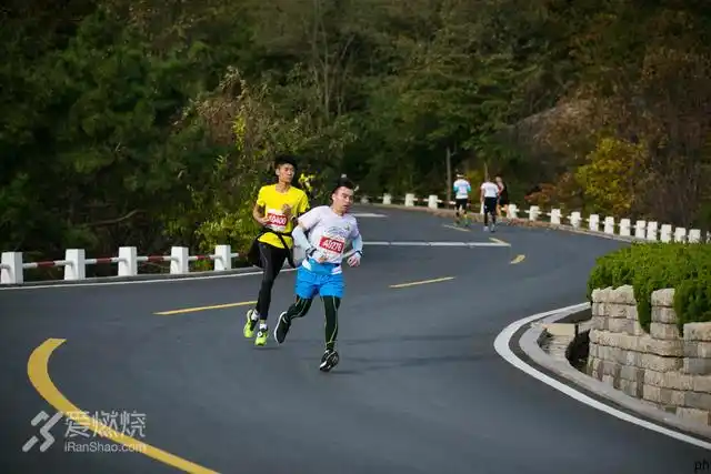 2016崂山之巅国际山地半程马拉松