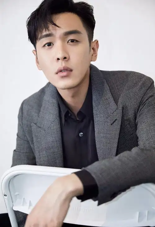 2019搜狐时尚盛典年度时尚影响力男明星提名:张若昀