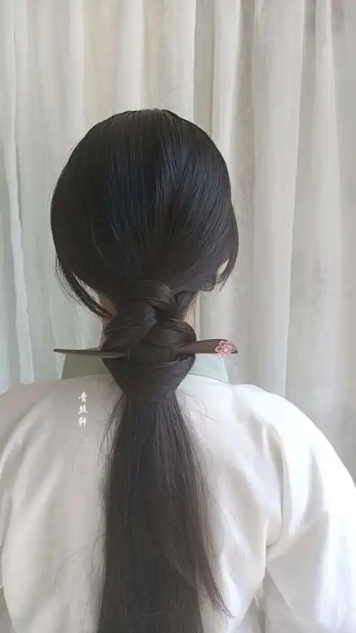 在这个花开的季节,怎能少了这仙气的古风低马尾