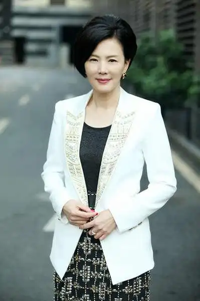 因为爱情林秀琴与媳妇安琪媛 徐贵樱扮演林秀琴