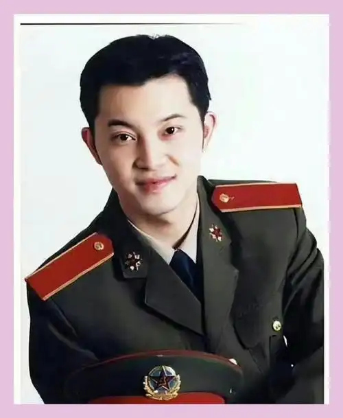 从军艺走出的4大校草,大家只记得沙溢沈腾杨洋,却忘了最帅的他