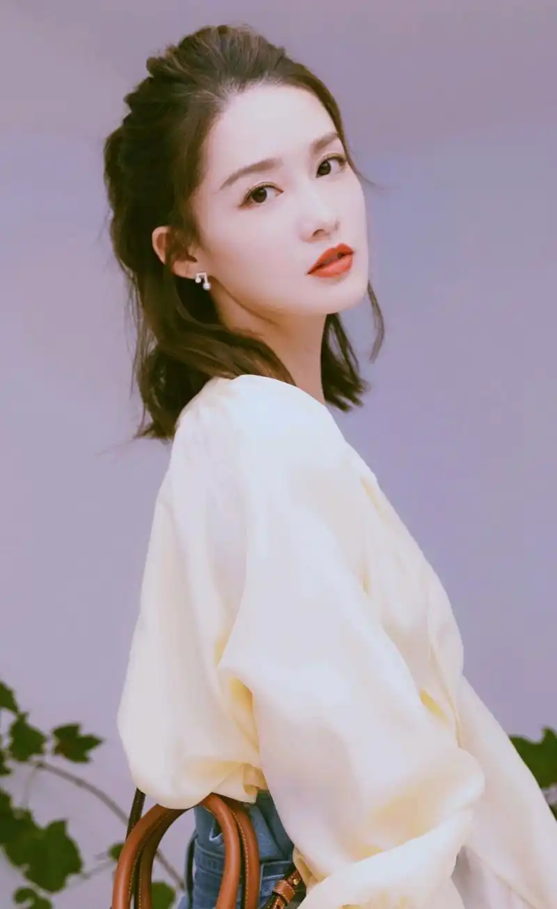 李沁美图:甜美可爱,美丽动人