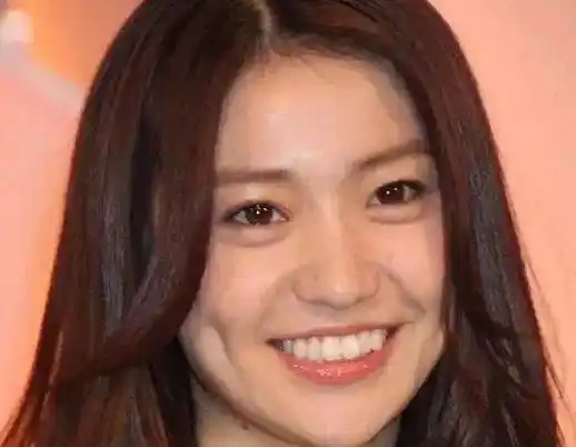 长酒窝:可爱又温柔还有成熟和性感美