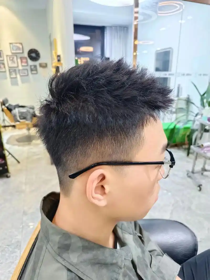 潮男发型设计推荐