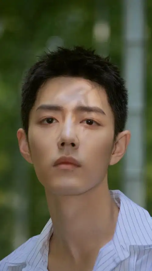 肖战寸头照 太有感觉了!