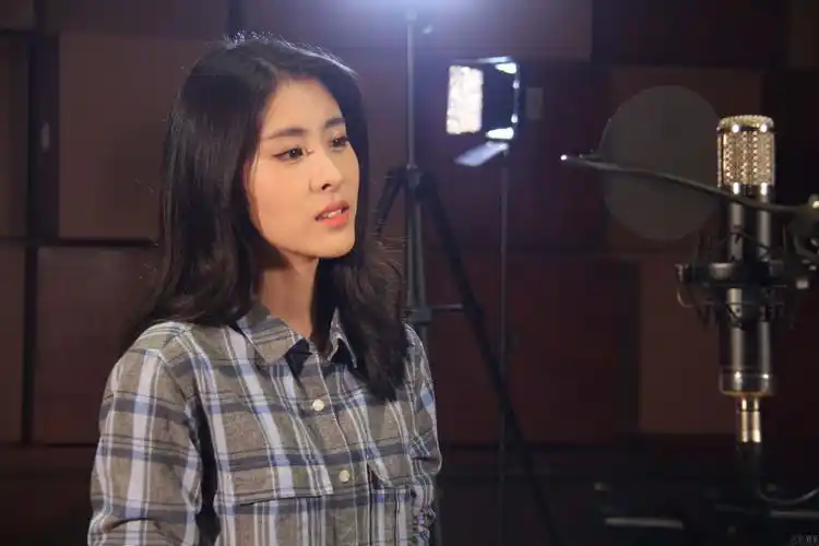 张碧晨的八字,郭碧婷面相分析及八字分析,张碧晨的简单介绍?