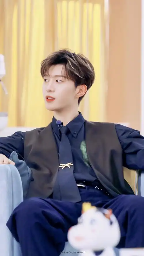 范丞丞adam 图源微博