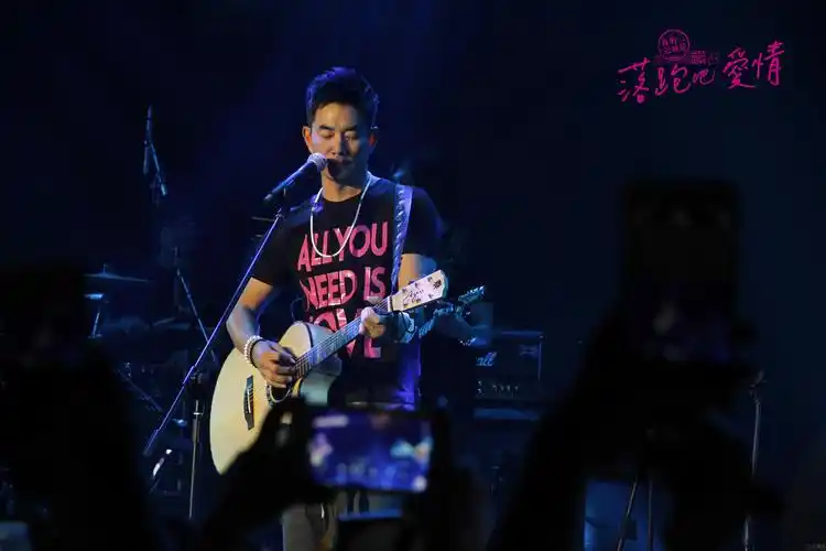 任贤齐2019演唱会武汉门票(时间 地点)_大河票务网